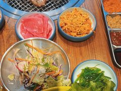 -明洞阿姨·韩式酱蟹烤肉·创意料理(三元桥店)