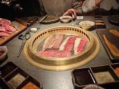 -铭牛烧肉·和牛海鲜自助(高新月牙湖店)