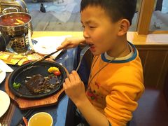 -吉布鲁牛排烤肉海鲜自助(大英商业街店)