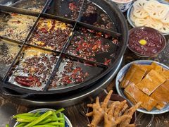 -艾嬢七八九老火锅(37年李子坝店)