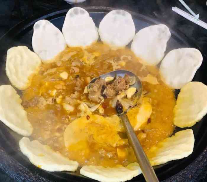 地锅传奇(虎泉店)-"周末和朋友一起在这边儿逛街,到了晚上,看.