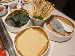 -海底捞火锅(长宁路龙之梦店)
