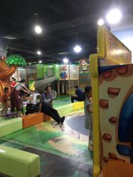 -利奥梦幻主题乐园(爱琴海购物公园店)