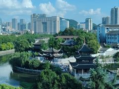 -包整·丝娃娃(甲秀楼景观店)