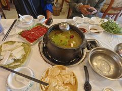 -鲁朗纳麦石锅鸡庄园