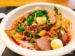 -水平有限螺蛳粉(宏达大厦店)