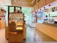 -Dough&Joe团憩(瑞虹天地月亮湾店)