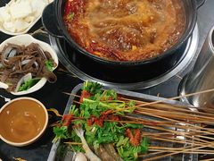 -灌县老妈砂锅串串香(万科红生活广场店)