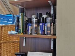 -爱革·洗衣改衣·洗鞋修鞋·洗包修包·奢侈品护理(缤谷广场店)