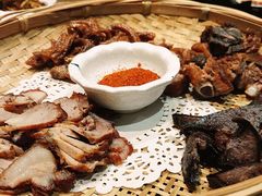 -老滇山寨•云南特色菜•地方菜•民族风情歌舞表演(金碧店)