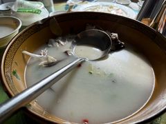 -美顺香食府鱼头老店(雪野湖店)