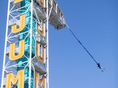 -巨鹏飞梦幻海岸