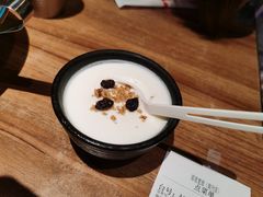 -耶里夏丽·丝路国际新疆菜·清真食品(徐汇南丹东路臻选店)