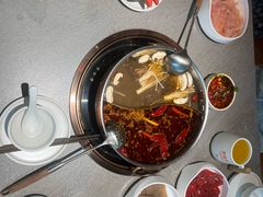 -菌自在·云南野生菌火锅(长安万达店)