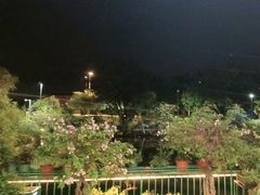 -龙回山庄