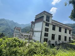 -四川汶川特大地震漩口中学遗址