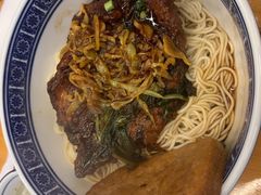 -沪西老弄堂面馆(定西路店)