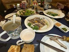 -伊带伊路新疆美食府(呼家楼店)