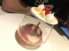 草莓酸奶冻-王品牛排(杭州大厦店)