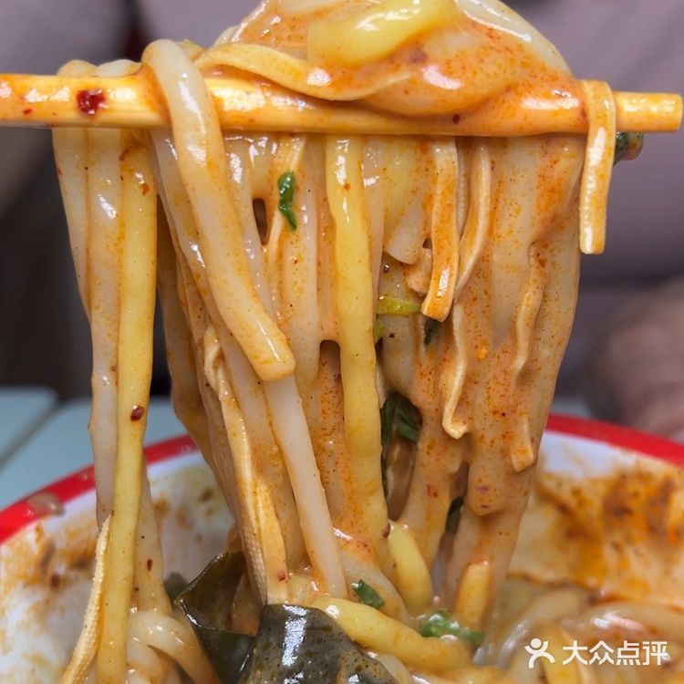 长春｜想吃黏糊麻辣烫就会想到他