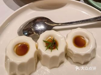 0元玩转这座城挺好的,菜非常好吃,环境也很新加坡