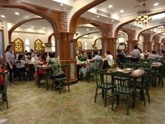大堂-清真·玛丽亚新疆菜主题餐厅(浙江中路店)