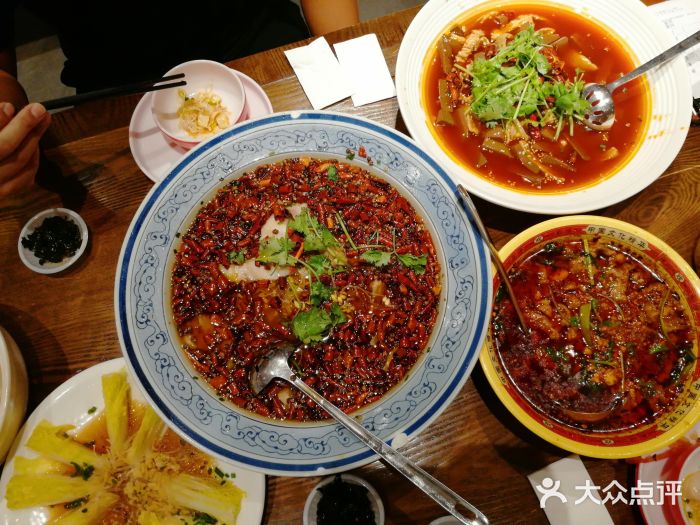 川悦留香·海鲜餐厅(海棠68环球美食街店)驰名沸腾鱼图片