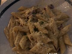 奶油芝士咸肉烩管面-PIZZA BIANCA(民园店)