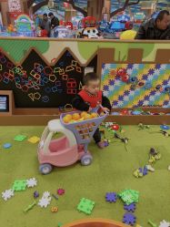 -莫莉幻想儿童乐园(武汉保利广场店)