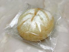 蛋黄肉松双薯软欧包-欢牛蛋糕屋(萧山万象汇店)