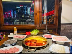 -小天鹅火锅·一线江景洪鼎旗舰店(洪崖洞店)