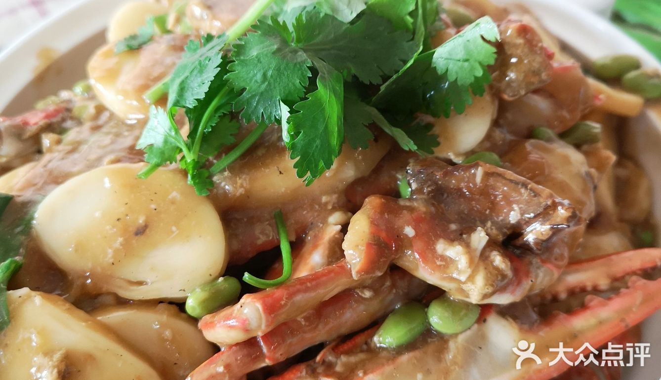 烧了满满一桌好菜招待，住家饭真的太幸福啦