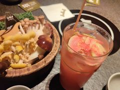 -三出山火锅(万象天地店)