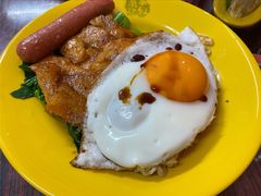 鸡扒肠仔蛋捞丁-華叔茶記