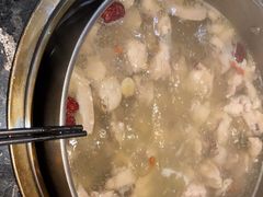 -一席地·本地鸡窝·杭帮鸡火锅(萧山银隆百货店)