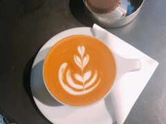 澳白FlatWhite-明谦·Coffee&Cocktail Bar(美您公园店)