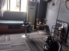 -VR 间客漫·PS电玩·虚拟现实包间游戏电竞(街道口店)