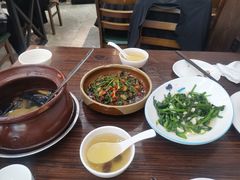 -民间瓦缸煨汤館(嵩山路店)