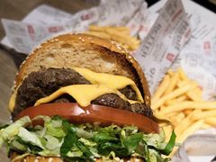 -The Habit Burger Grill 哈比特汉堡(复兴soho店)