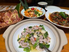 -老滇山寨•云南特色菜•地方菜•民族风情歌舞表演(金碧店)