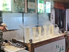 -鱼头泡饭·湖北菜·非物质文化遗产(岳家嘴总店)