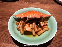 梭子蟹炒年糕-弄堂里·寻味杭州(湖滨银泰in77C区店)