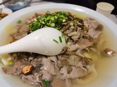 -犇逸·乐山跷脚牛肉·四川现炒(览海店)