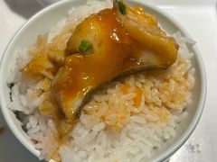 -魏铭鱼头捞饭(晋阳路店)