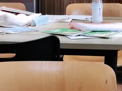 -漕河泾街道图书馆(漕河泾社区文化活动中心店)