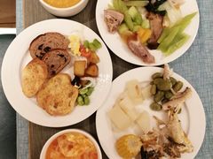 -安徽饭店·白鹭阁自助餐厅(梅山路店)