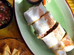 特色卷饼配酱料-Pistolera Mexican Cantina女枪手墨西哥餐厅(碧云路店)