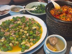 -万重锦·人文川菜馆(骡马市店)