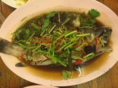 -J Daeng Seafood