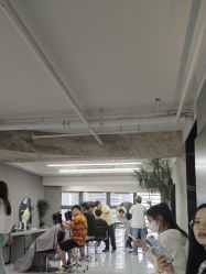 -宫铭烫发染发接发店